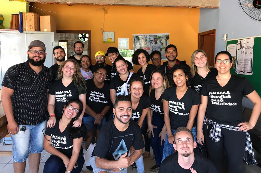 Foto de estudantes