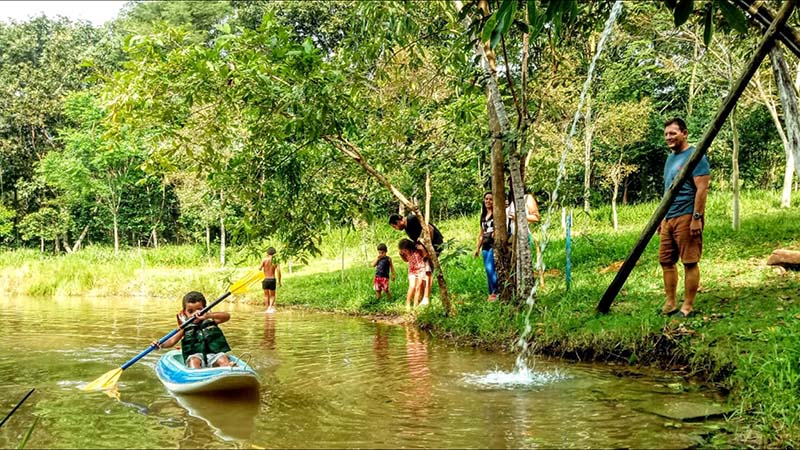 Foto de pessoas no Parque Atalaia