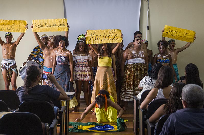 Resultado de imagem para aPADRINHE UM SORRISO EM MACAE