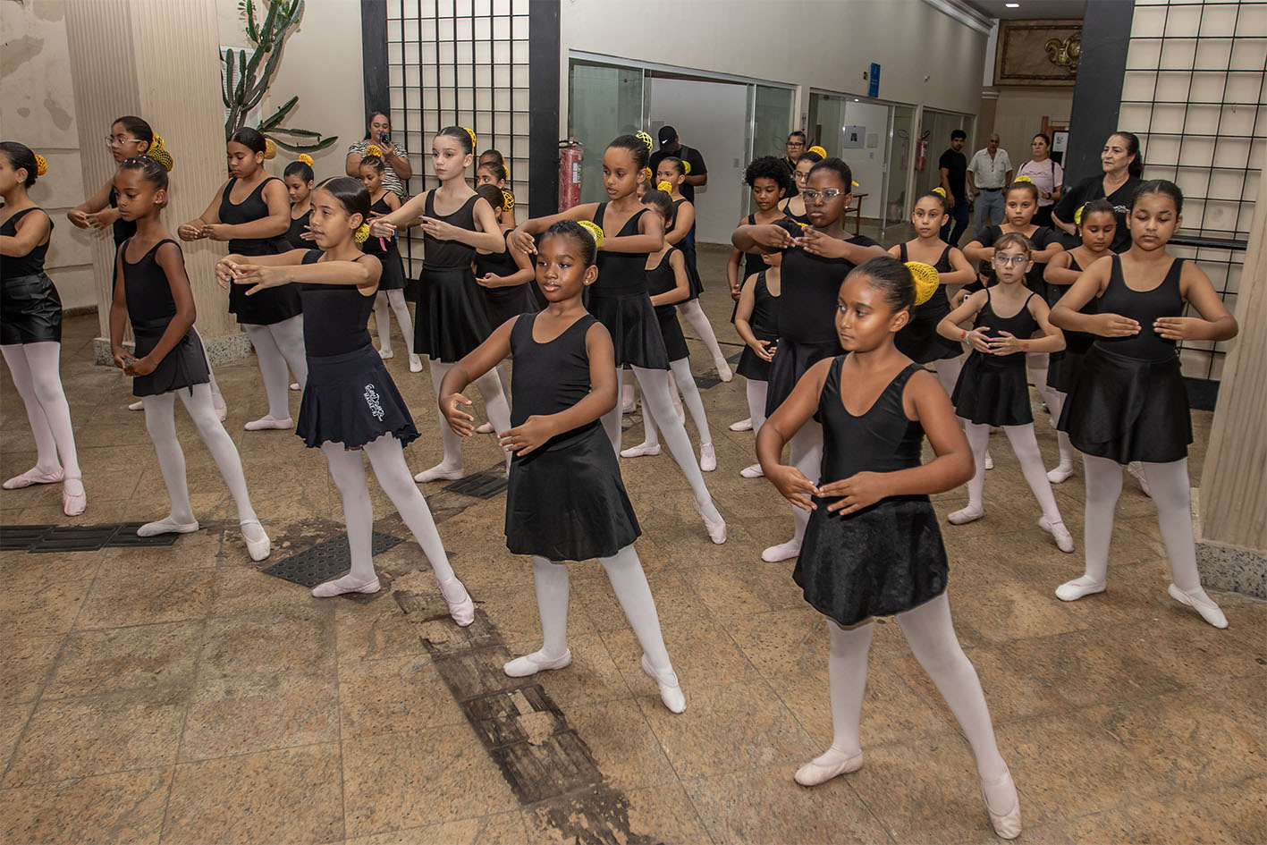 Escola de Dança de Macaé forma cidadãos e talentos