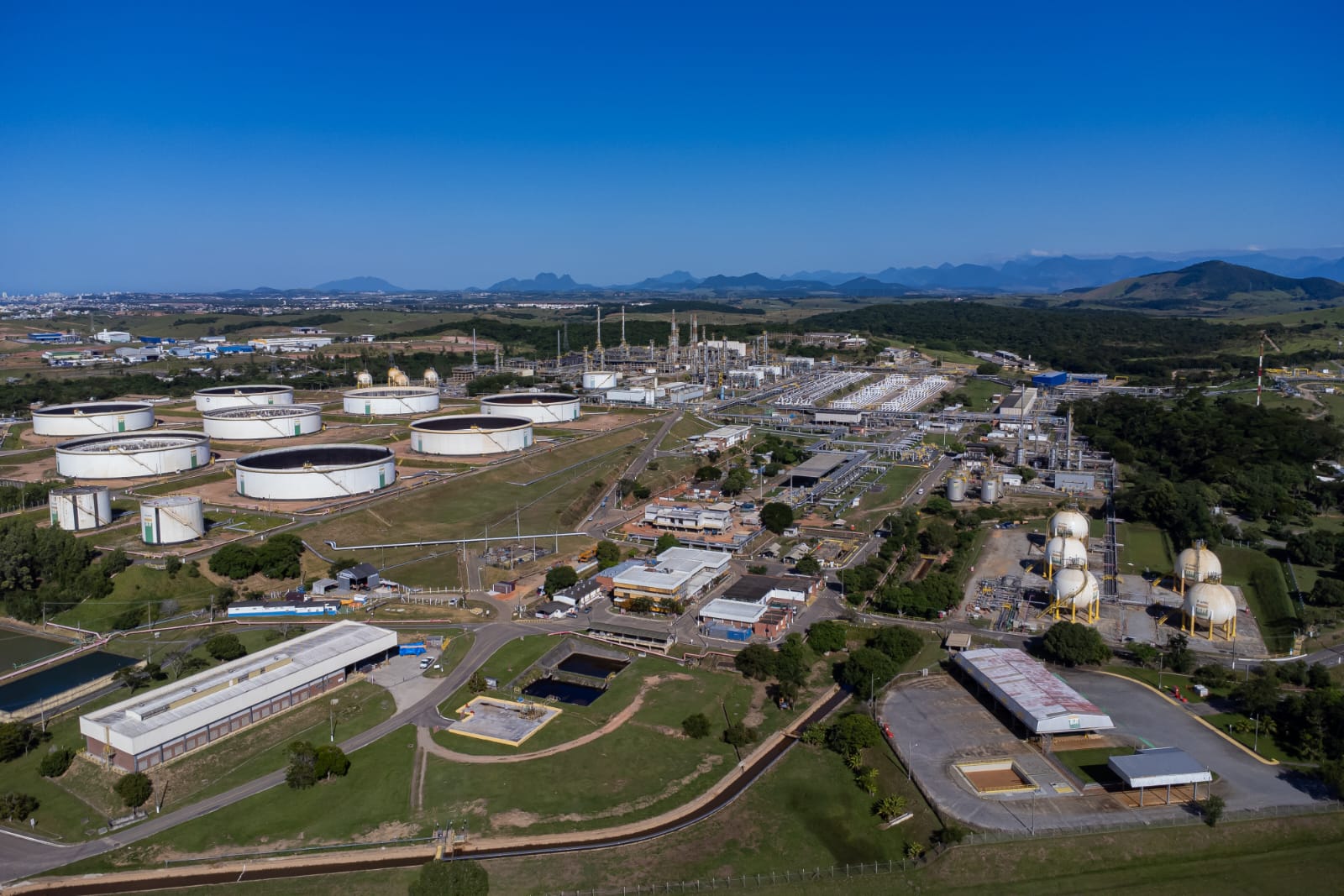 Macaé alcança 143,5 mil empregos formais e registra crescimento de 49,2% desde 2021 Macaé alcança 143,5 mil empregos formais e registra crescimento de 49,2% desde 2021