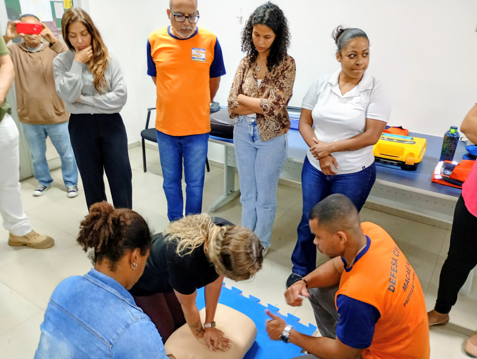 Macaé transforma procura recorde por formação em rede comunitária de prevenção