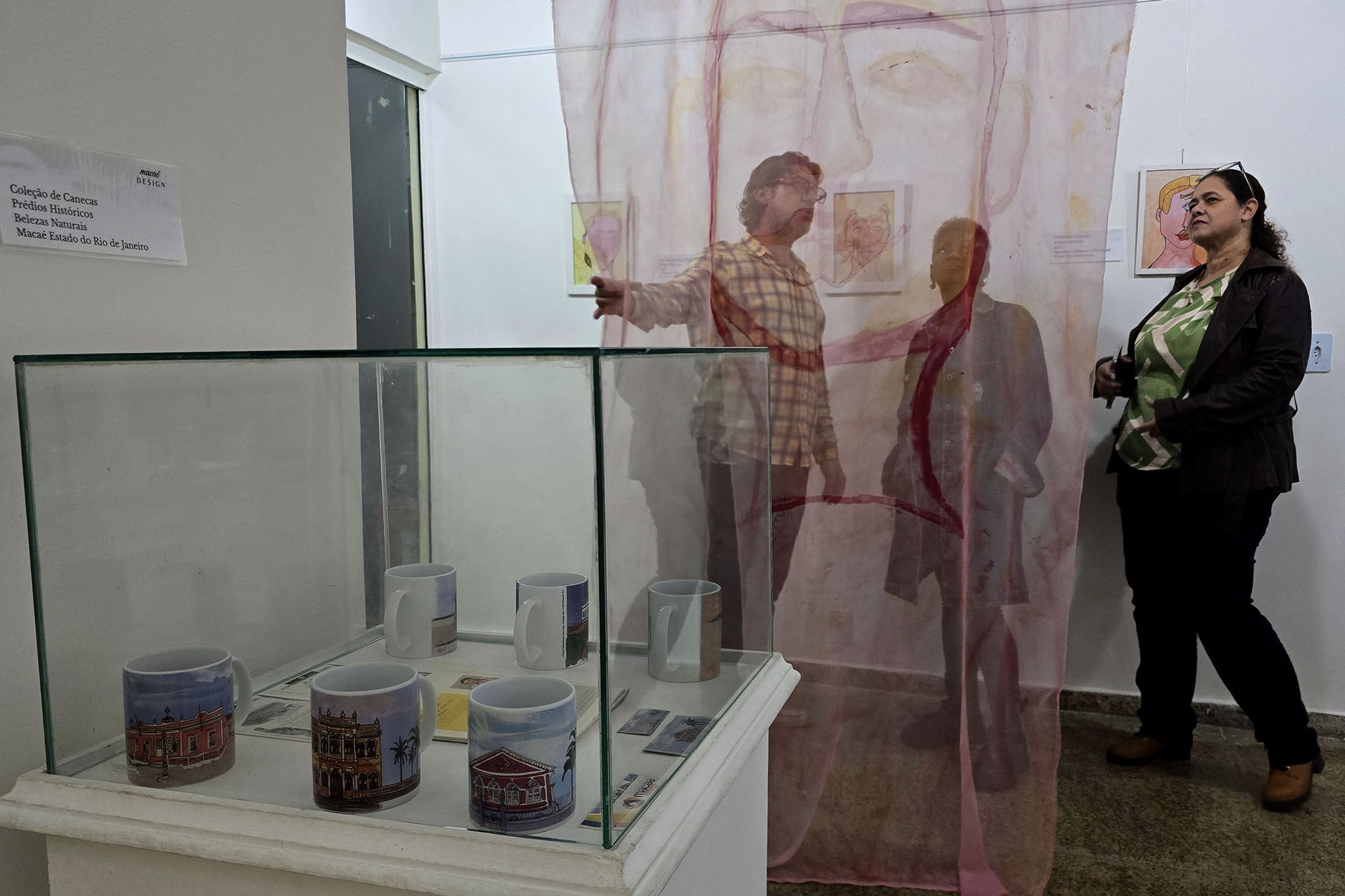 Galeria Hindemburgo Olive recebe exposições que unem arte, memória, cores e patrimônio de Macaé