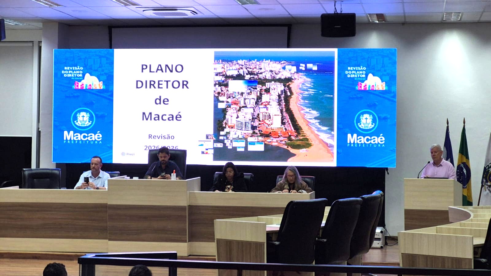 Plano Diretor de Macaé chega à última audiência pública Plano Diretor de Macaé chega à última audiência pública