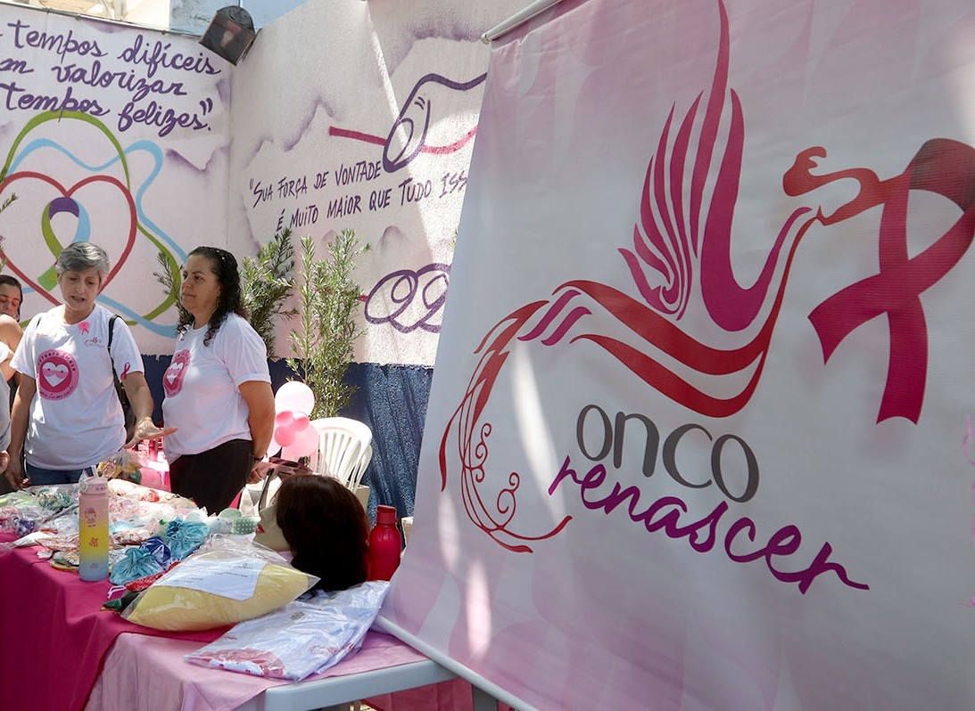 Outubro Rosa: Polo de Oncologia de Macaé promove tarde de acolhimento e informação Outubro Rosa: Polo de Oncologia de Macaé promove tarde de acolhimento e informação