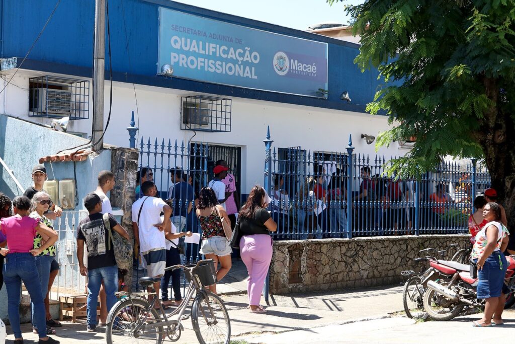 Qualifica + Macaé: candidatos que faltaram à aula inaugural têm até esta quinta-feira para justificar ausência