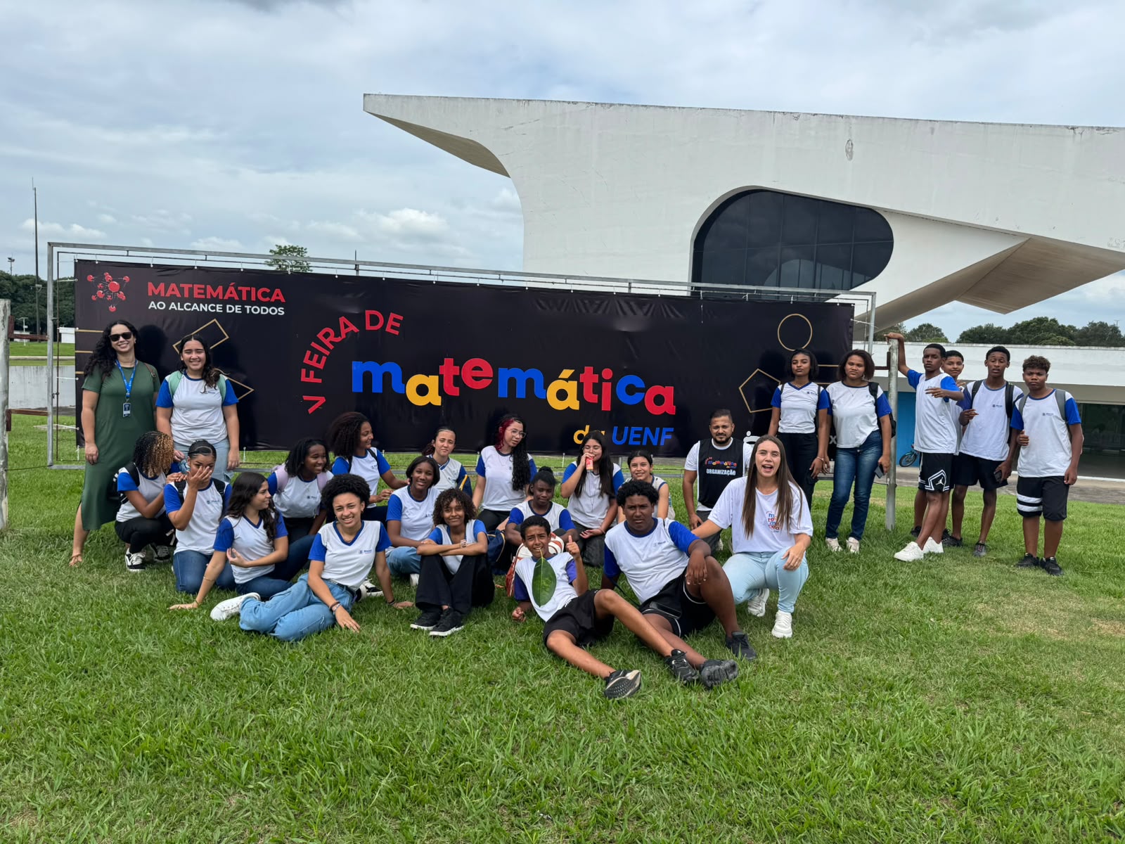 Escolas da rede pública municipal ampliam participação em feiras de ciências