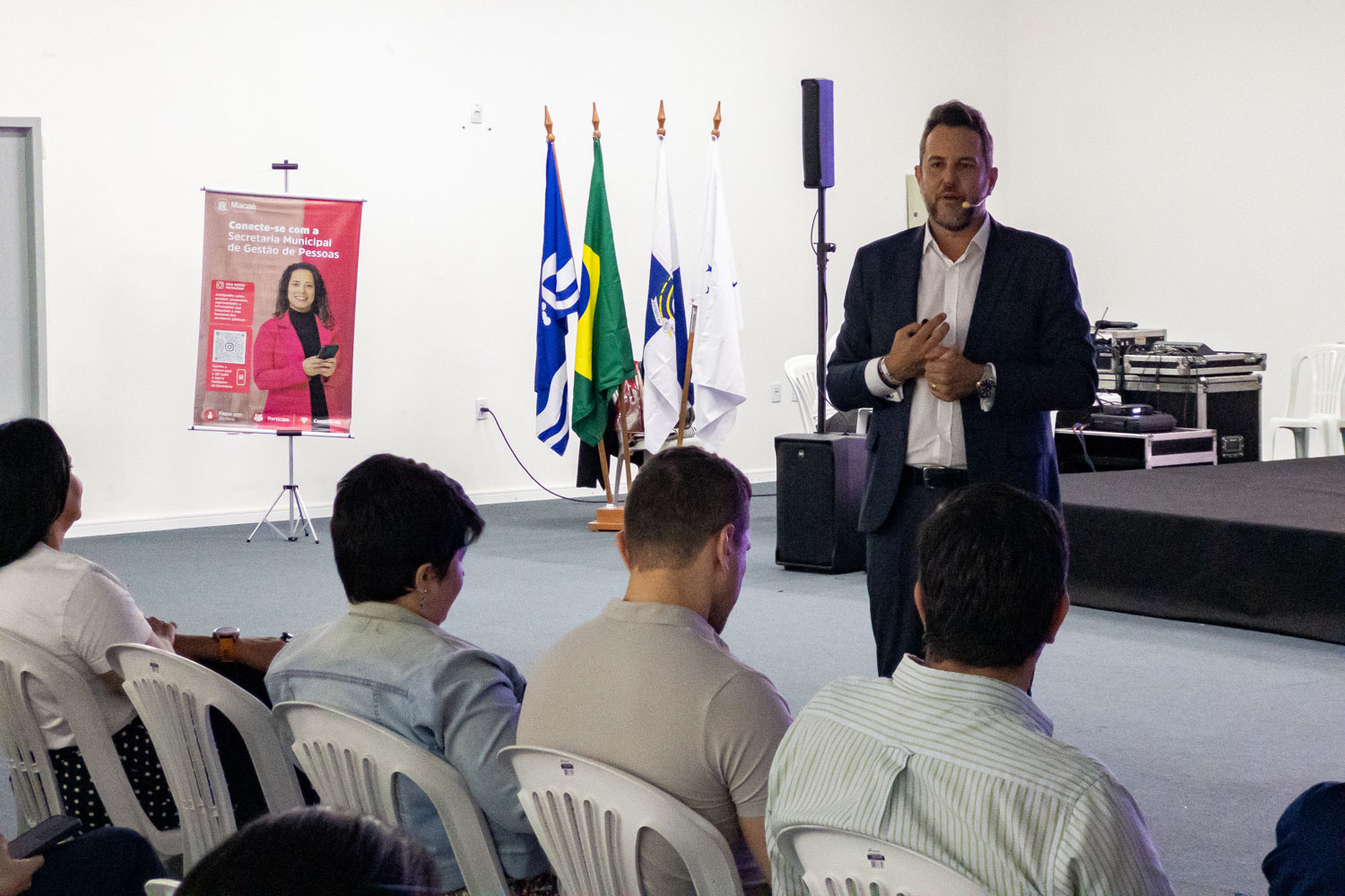 Semana do Servidor de Macaé aborda inteligência emocional nas relações interpessoais