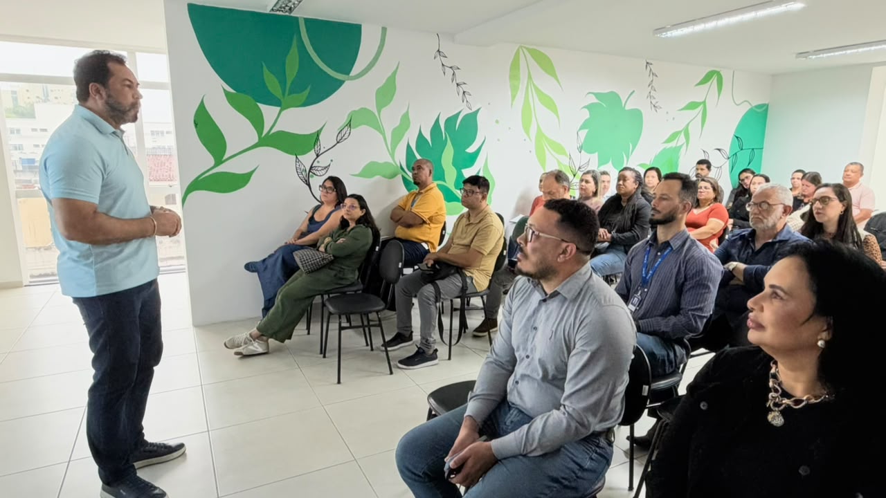 Gestão de Pessoas reúne equipes de RH de todas as secretarias para aprimorar o atendimento aos servidores Gestão de Pessoas reúne equipes de RH de todas as secretarias para aprimorar o atendimento aos servidores