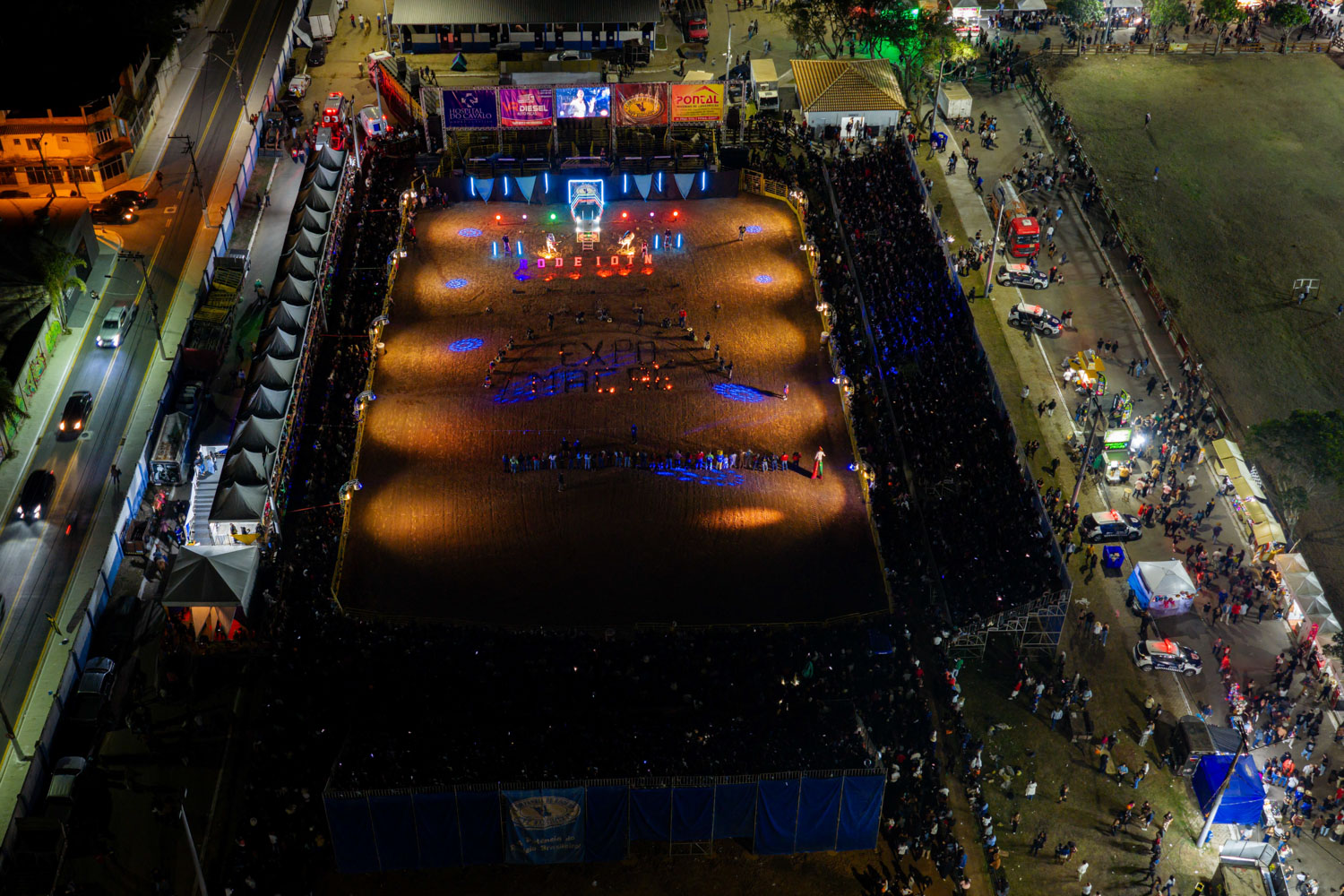 Natanzinho anima público na noite de segunda na Expo 2025