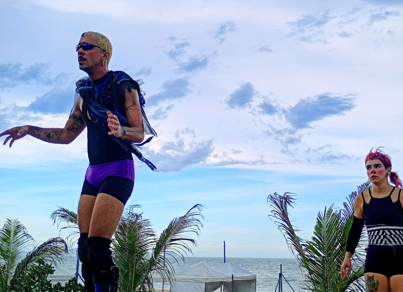 Apresentação circense anima a tarde de domingo