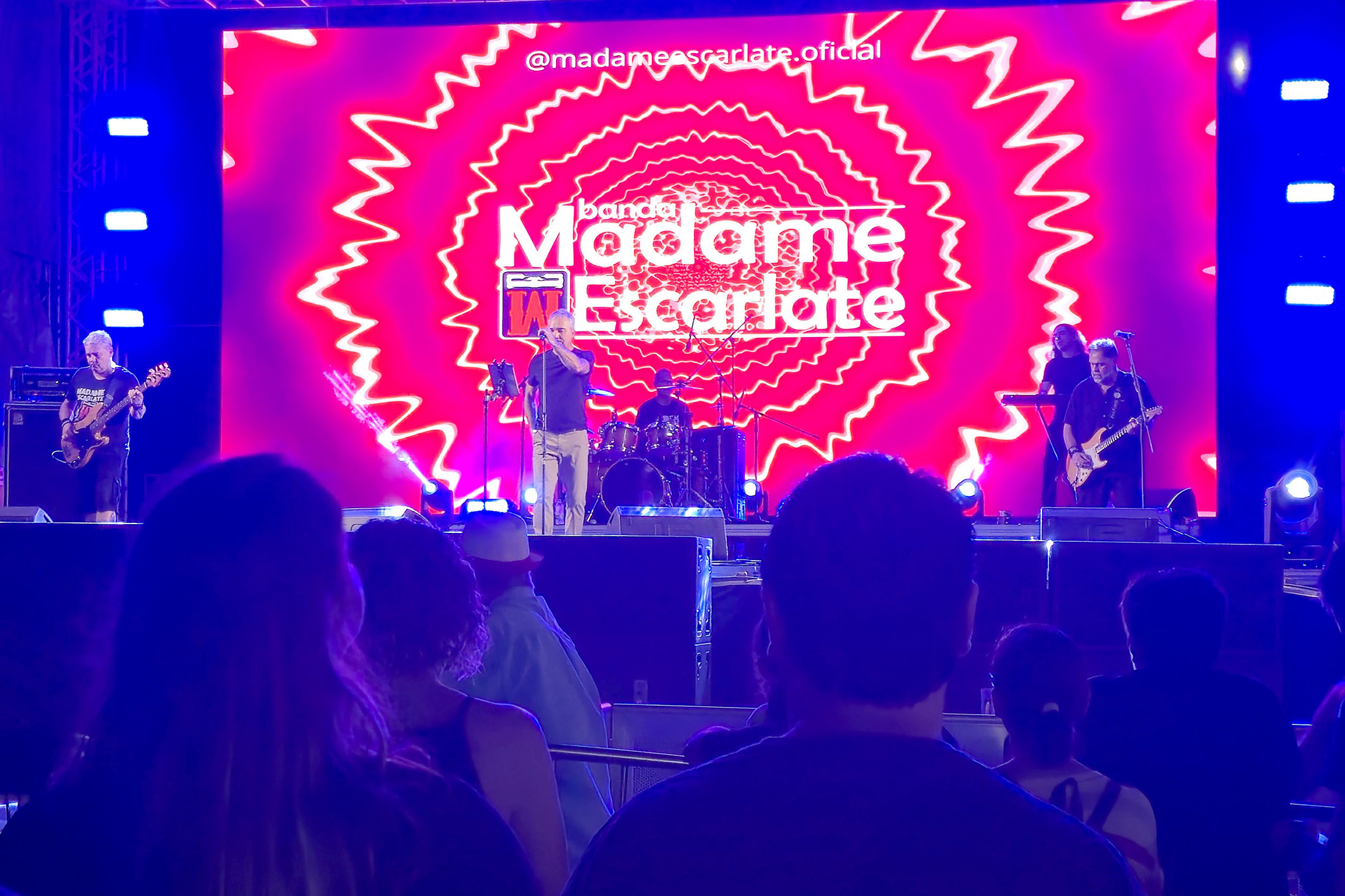 Madame Escarlate brilha em noite de Sesc Verão 2026