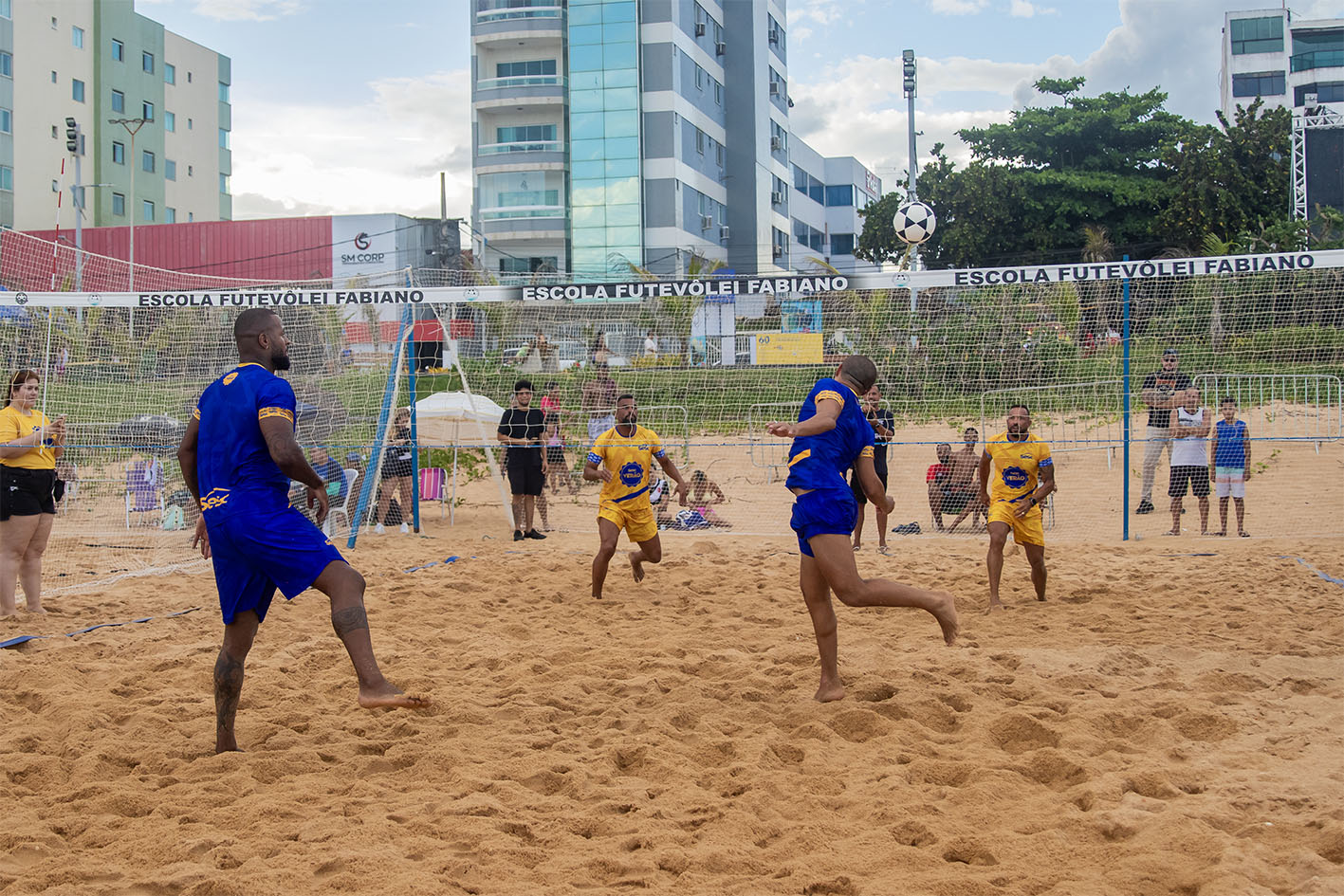 Desafio de Futevôlei empolga público na Arena Esporte Verão