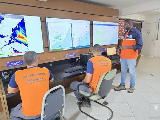 Alerta Defesa Civil de pancadas de chuva
